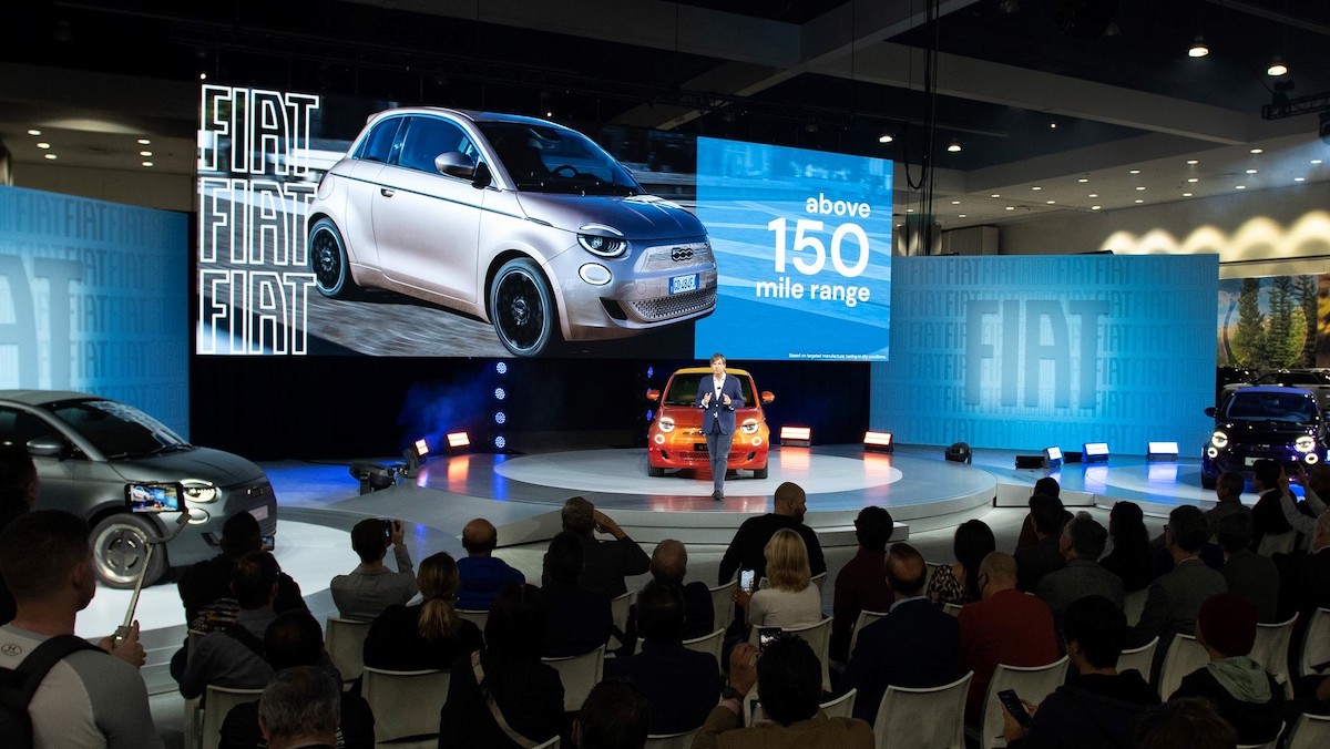 Al Los Angeles Auto Show debutta la nuova Fiat 500e elettriica