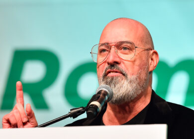 Pd, Stefano Bonaccini si candida alla segreteria