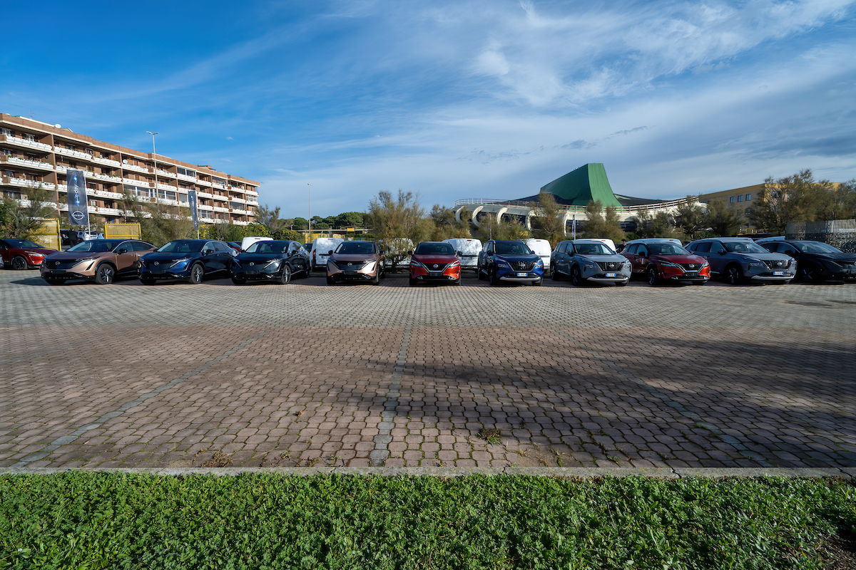 Nissan lancia la nuova strategia di brand Nissan lancia la nuova strategia di brand