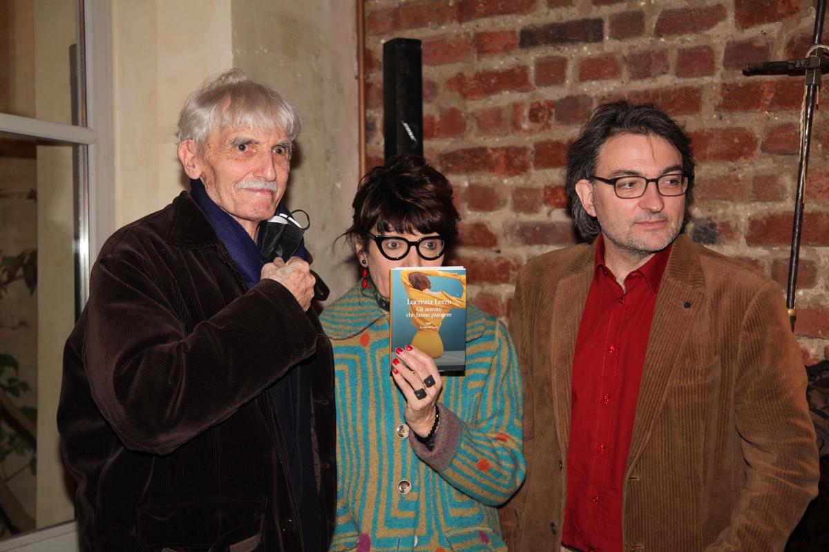 Lucrezia Lerro presenta il suo nuovo libro “Gli uomini che fanno piangere”