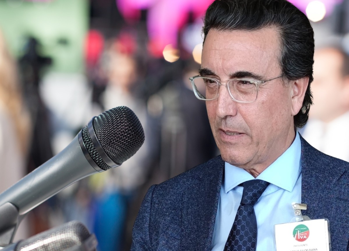 Manovra, aumento flat tax e proroga reddito di cittadinanza insufficienti Manovra, aumento flat tax e proroga reddito di cittadinanza insufficienti