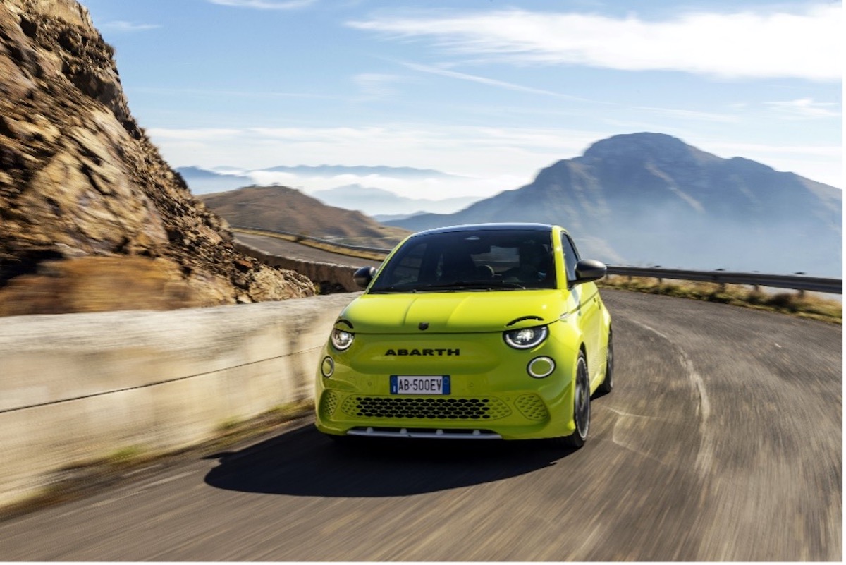 Nuova Abarth 500e, una vera Abarth Nuova Abarth 500e, una vera Abarth