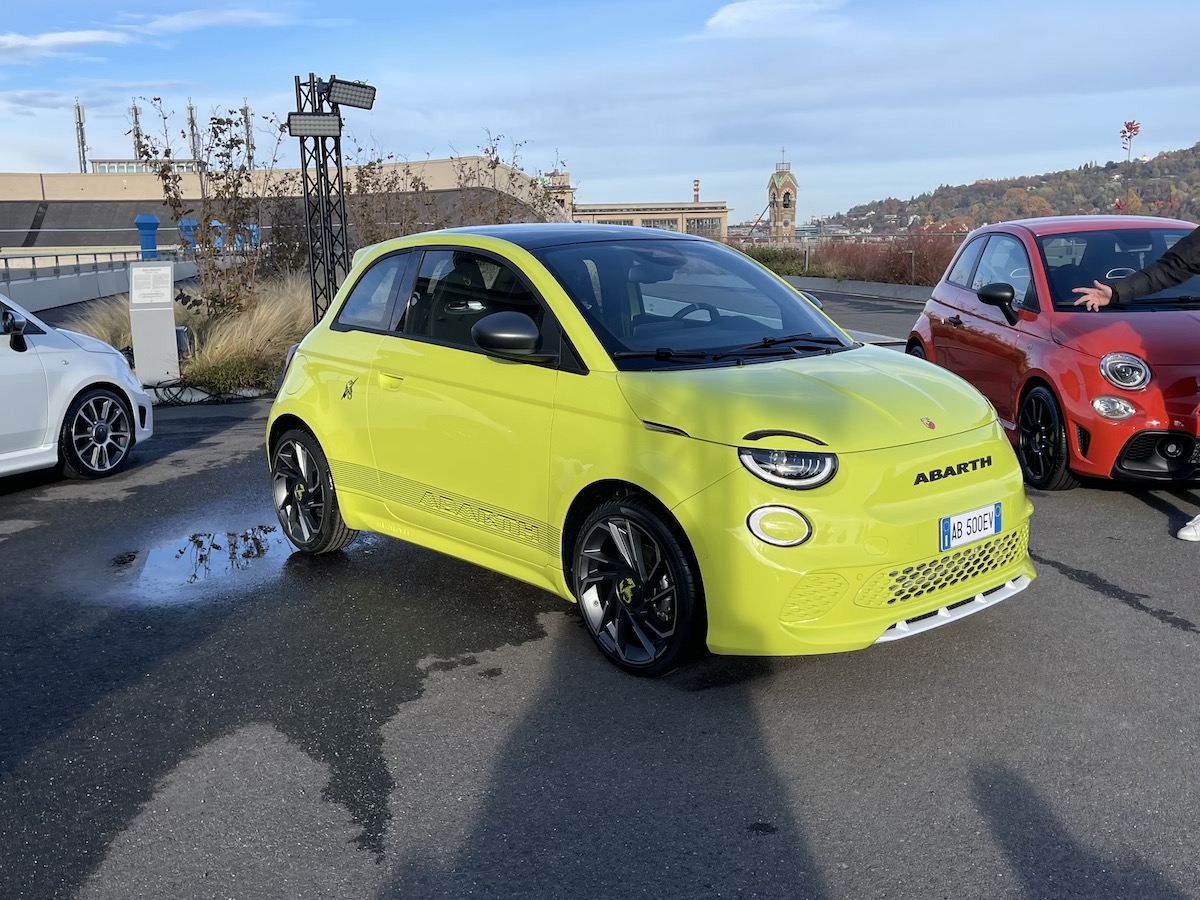 Nuova Abarth 500e, una vera Abarth Nuova Abarth 500e, una vera Abarth