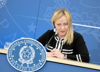 Meloni, la manovra e il solito stupido ballo delle opposizioni