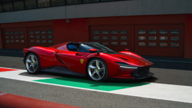 Costruisce una falsa Ferrari artigianalmente, denunciato un uomo ad Asti