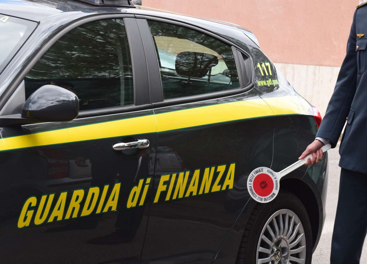 Gdf, sequestrati 4,5 milioni a imprenditore Zanga Gdf, sequestrati 4,5 milioni a imprenditore Zanga