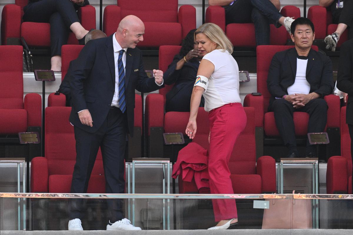 Mondiali Qatar 2022, fascia Onlove: retroscena di Nancy Faeser su Infantino