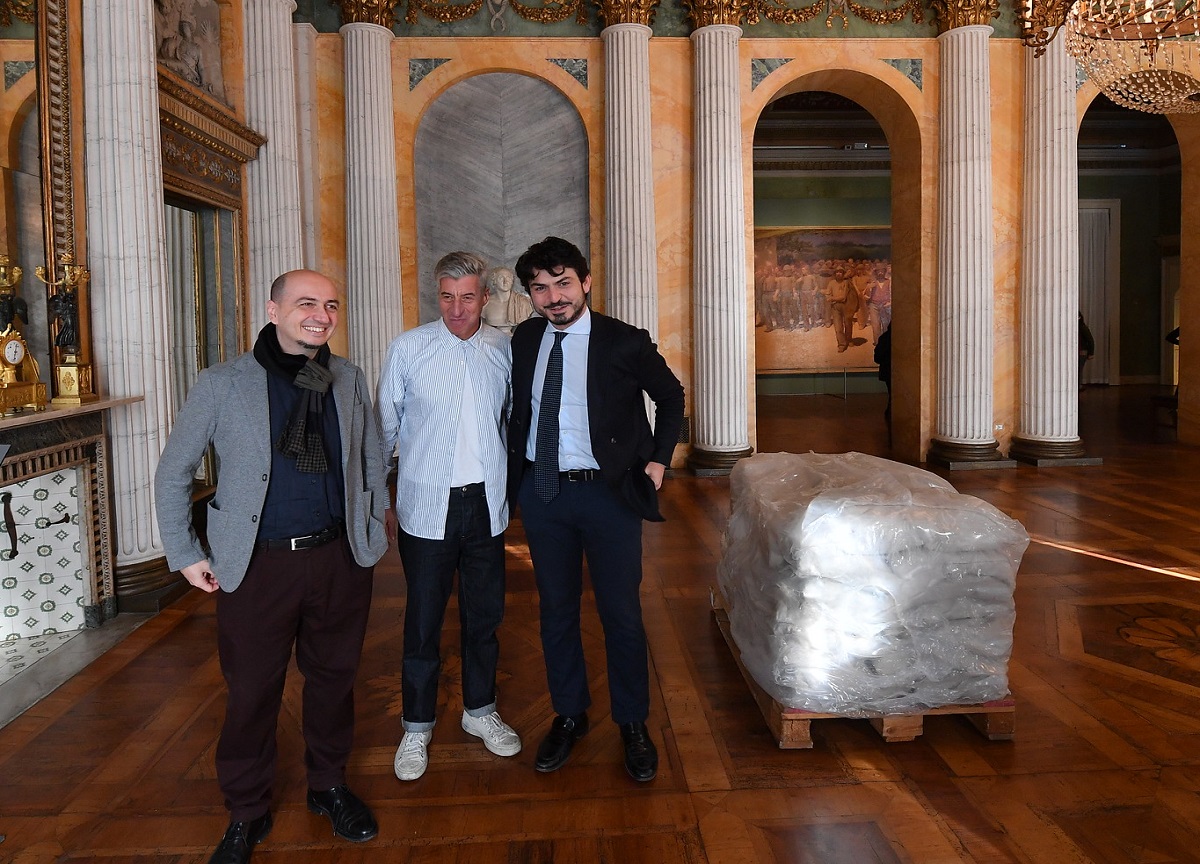 Milano, alla Gam Lullaby di Cattelan dialoga con il Quarto Stato Milano, alla Gam Lullaby di Cattelan dialoga con il Quarto Stato