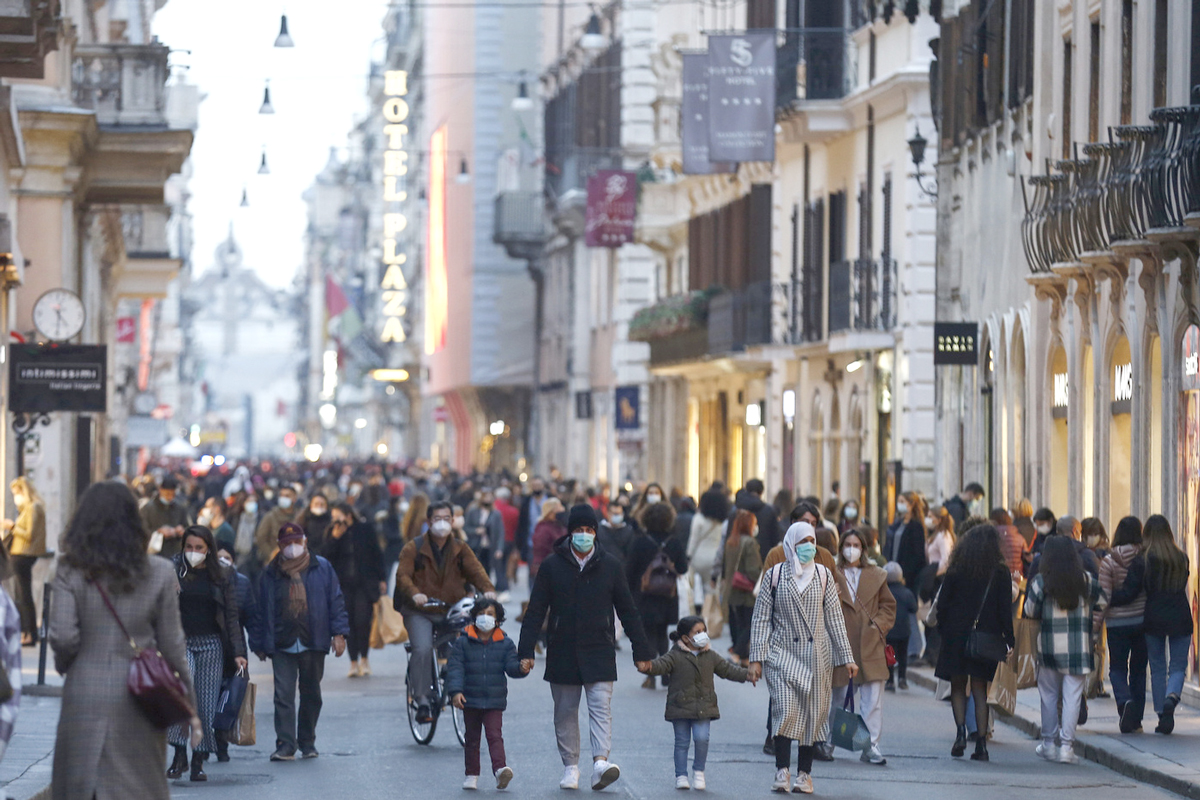 Piano per la mobilità a Natale: Ztl chiuse, 3 linee bus gratis e buoni viaggio Piano per la mobilità a Natale: Ztl chiuse, 3 linee bus gratis e buoni viaggio