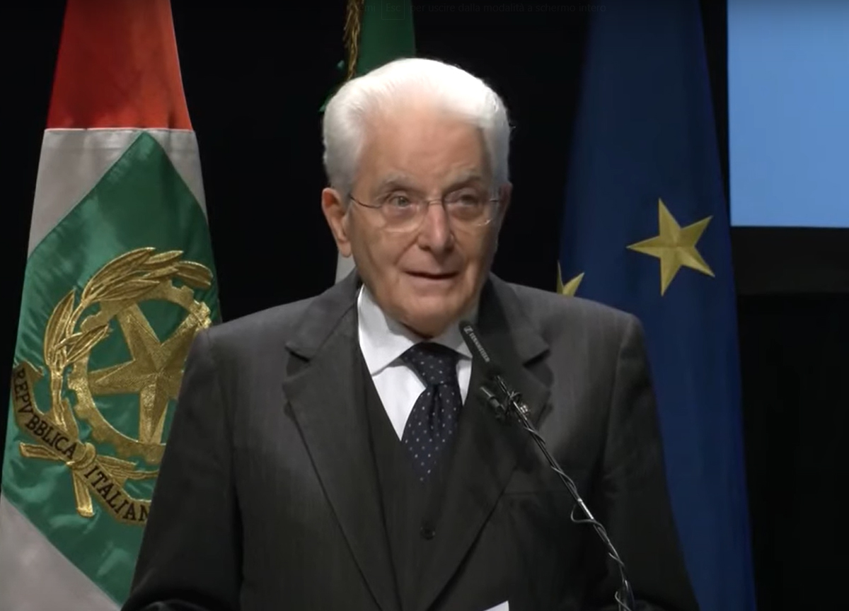 Mattarella: “La violenza sulle donne è un’aperta violazione dei diritti umani”