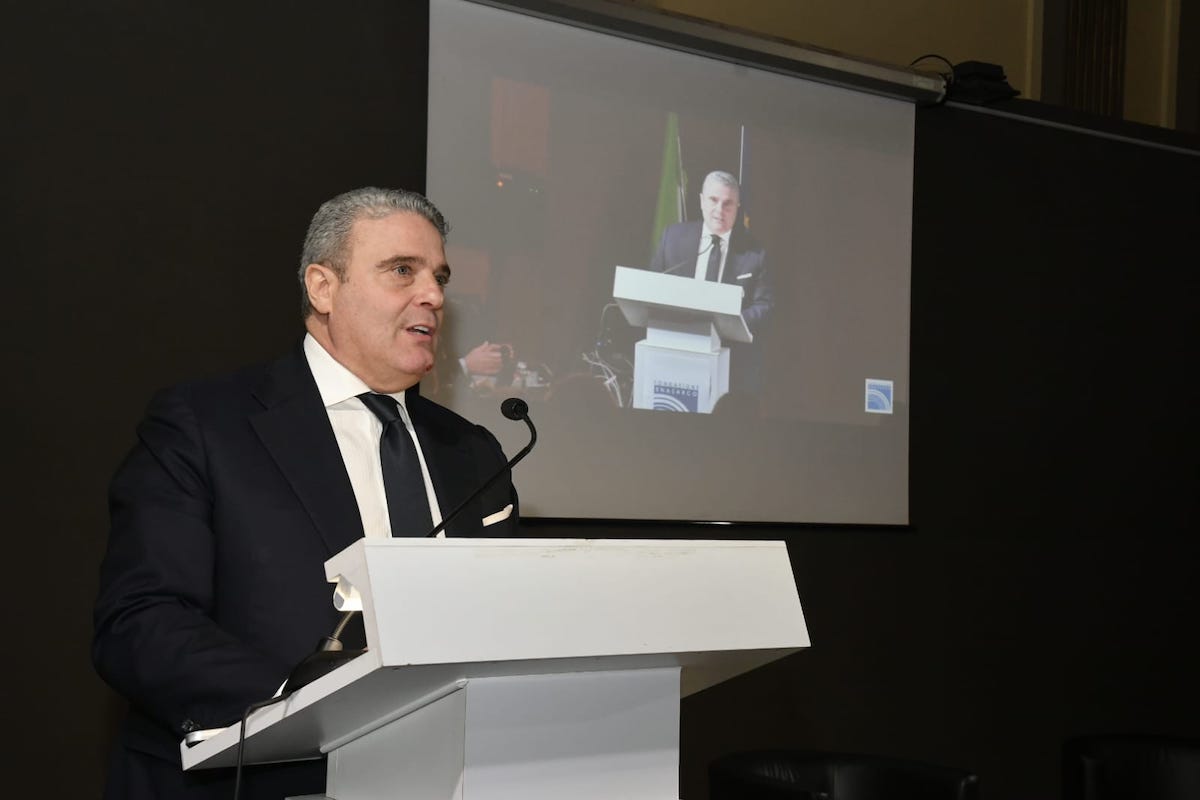 Previdenza. Presentata la Prima Relazione Annuale della Fondazione Enasarco Previdenza. Presentata la Prima Relazione Annuale della Fondazione Enasarco