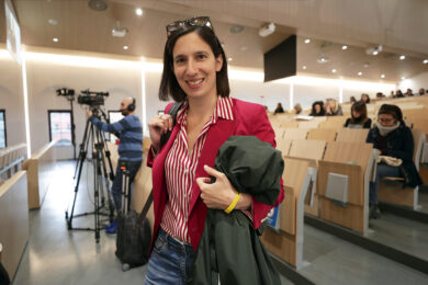 Congresso Pd, Elly Schlein in campo. Bettini e Orlando con Ricci