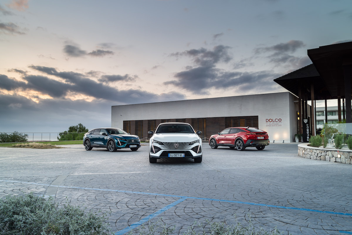 Nuova Peugeot 408, fascino unico e inaspettato Nuova Peugeot 408, fascino unico e inaspettato
