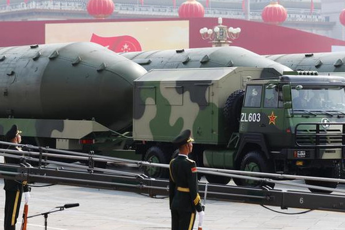 Il Pentagono lancia l’allarme: “Nel 2035 la Cina avrà 1.500 testate nucleari” Il Pentagono lancia l’allarme: “Nel 2035 la Cina avrà 1.500 testate nucleari”