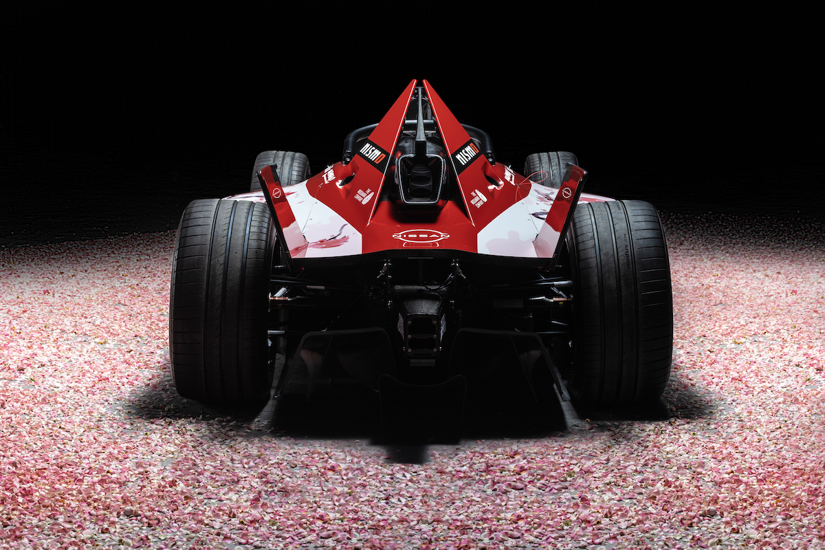 Nissan accende i riflettori sulla nuova vettura di Formula E