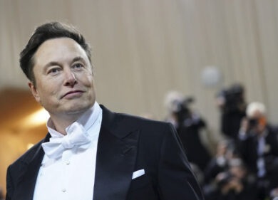 Elon Musk lancia i chip nel cervello per dare “nuova vita” ai disabili