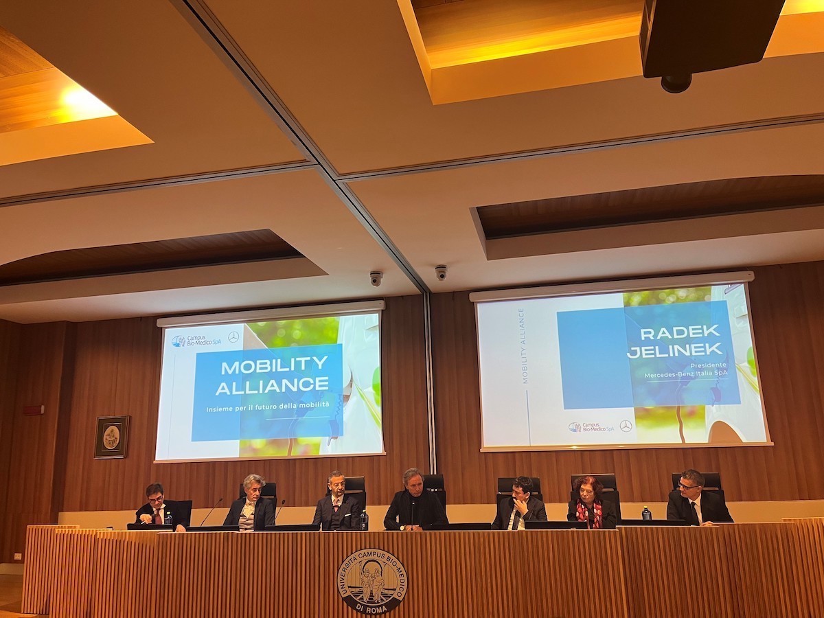 Mercedes-Benz Italia e il Campus Bio-Medico lanciano la Mobility Alliance Mercedes-Benz Italia e il Campus Bio-Medico lanciano la Mobility Alliance