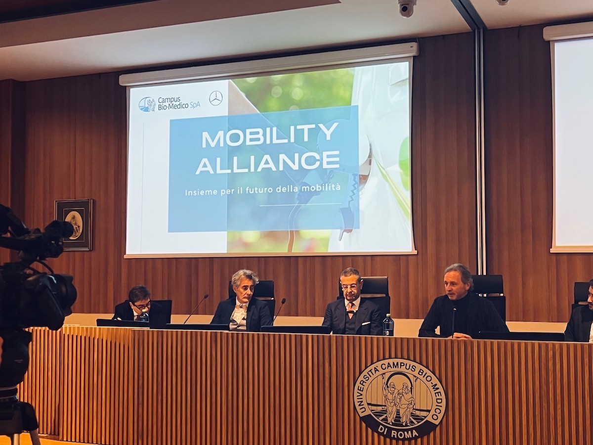 Mercedes-Benz Italia e il Campus Bio-Medico lanciano la Mobility Alliance Mercedes-Benz Italia e il Campus Bio-Medico lanciano la Mobility Alliance