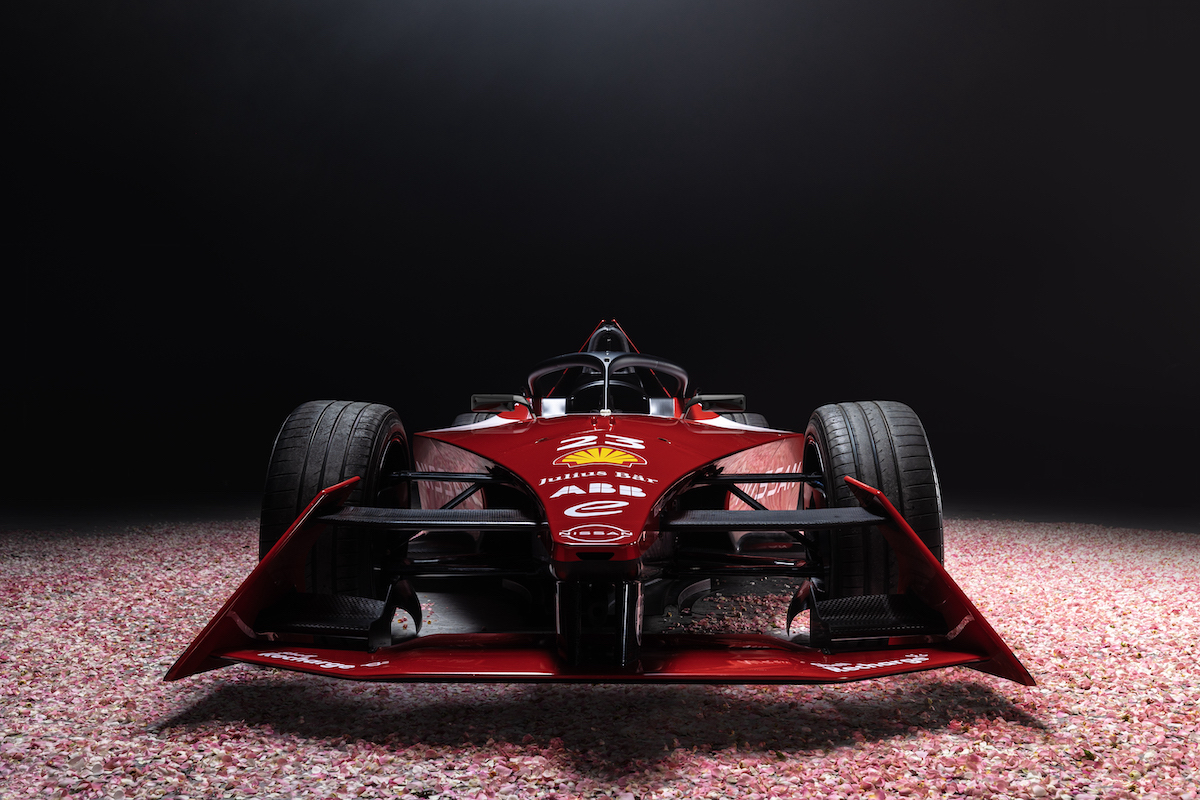 Nissan accende i riflettori sulla nuova vettura di Formula E