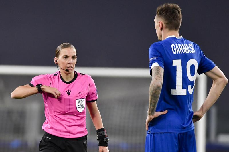 Chi è Stephanie Frappart, prima donna arbitro ai Mondiali: Costa Rica-Germania storica a Qatar 2022