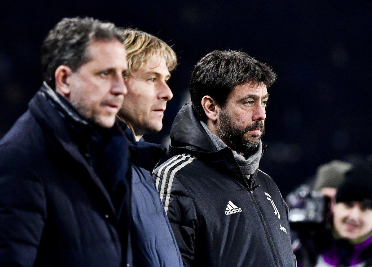 Juventus, Agnelli a Scaroni e Marotta: “Così ci schiantiamo”. Incontro segreto Juventus, Agnelli a Scaroni e Marotta: “Così ci schiantiamo”. Incontro segreto