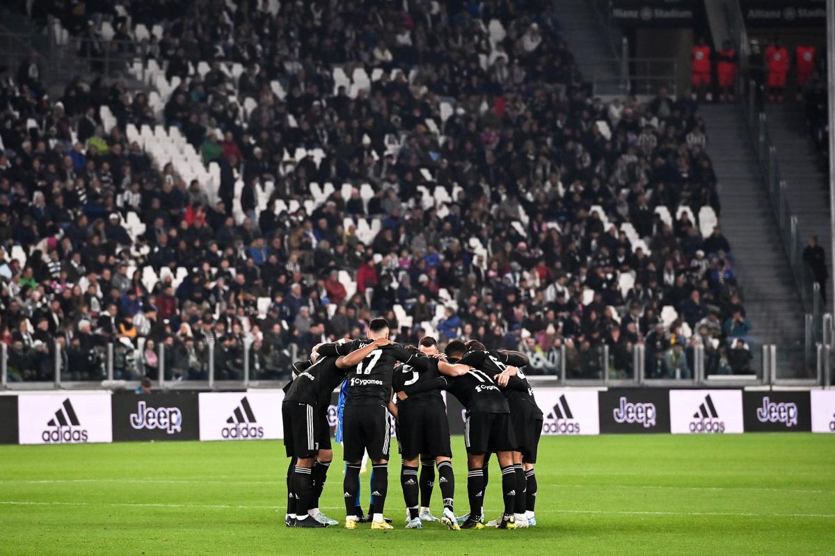 Juventus, va rispettata la passione sincera di milioni di tifosi Juventus, va rispettata la passione sincera di milioni di tifosi