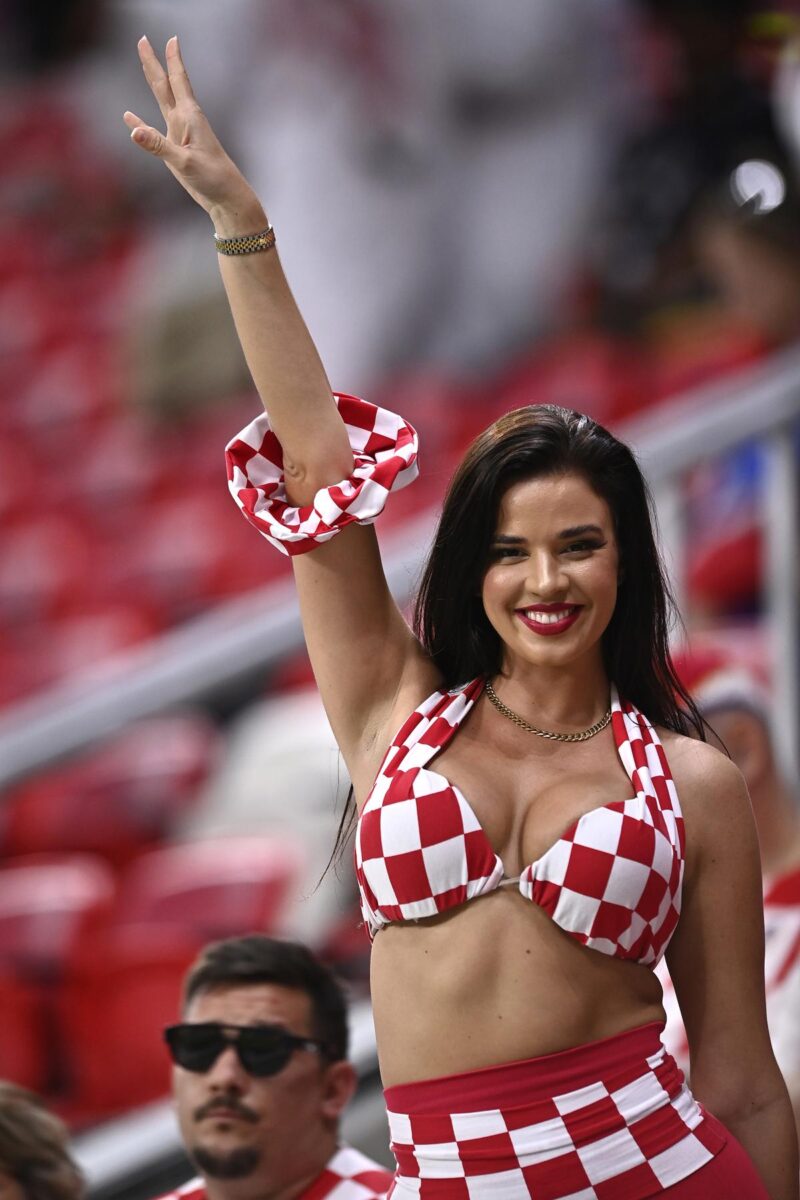 Ivana Knoll, ma chi l’arresta! Tifosa della Croazia: “Voglio il Mondiale in finale contro la Francia”