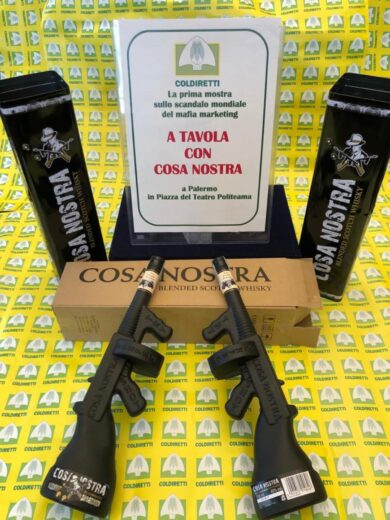 Mafia: dal whisky “Cosa Nostra” al caffè “Mafiozzo”, è scandalo