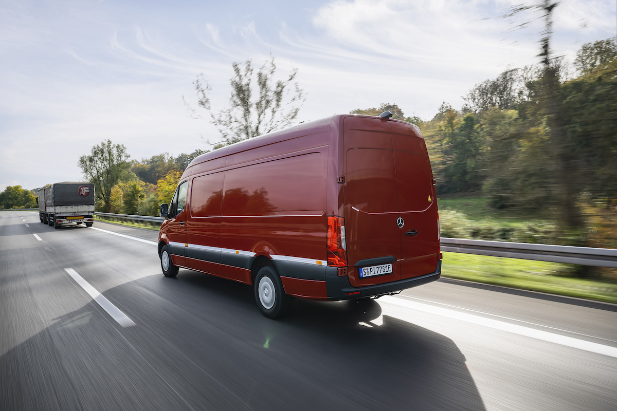 Mercedes eSprinter: 475 km da Stoccarda a Monaco e ritorno senza ricarica Mercedes eSprinter: 475 km da Stoccarda a Monaco e ritorno senza ricarica