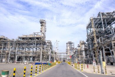 Ucraina, l’Ue sfida Putin: intesa sul tetto di 60 dollari al petrolio russo