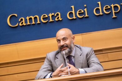 Italexit, Paragone: “Il nome ora rischia di essere anche il nostro limite”