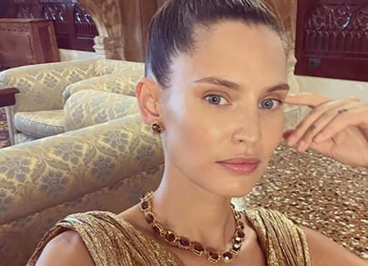 Bianca Balti come Angelina Jolie: “L’8 dicembre farò una mastectomia” Bianca Balti come Angelina Jolie: “L’8 dicembre farò una mastectomia”