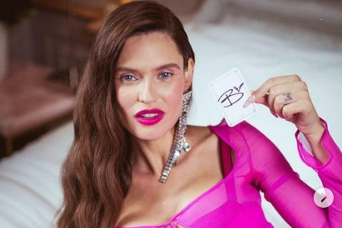 Bianca Balti come Angelina Jolie: “L’8 dicembre farò una mastectomia” Bianca Balti come Angelina Jolie: “L’8 dicembre farò una mastectomia”