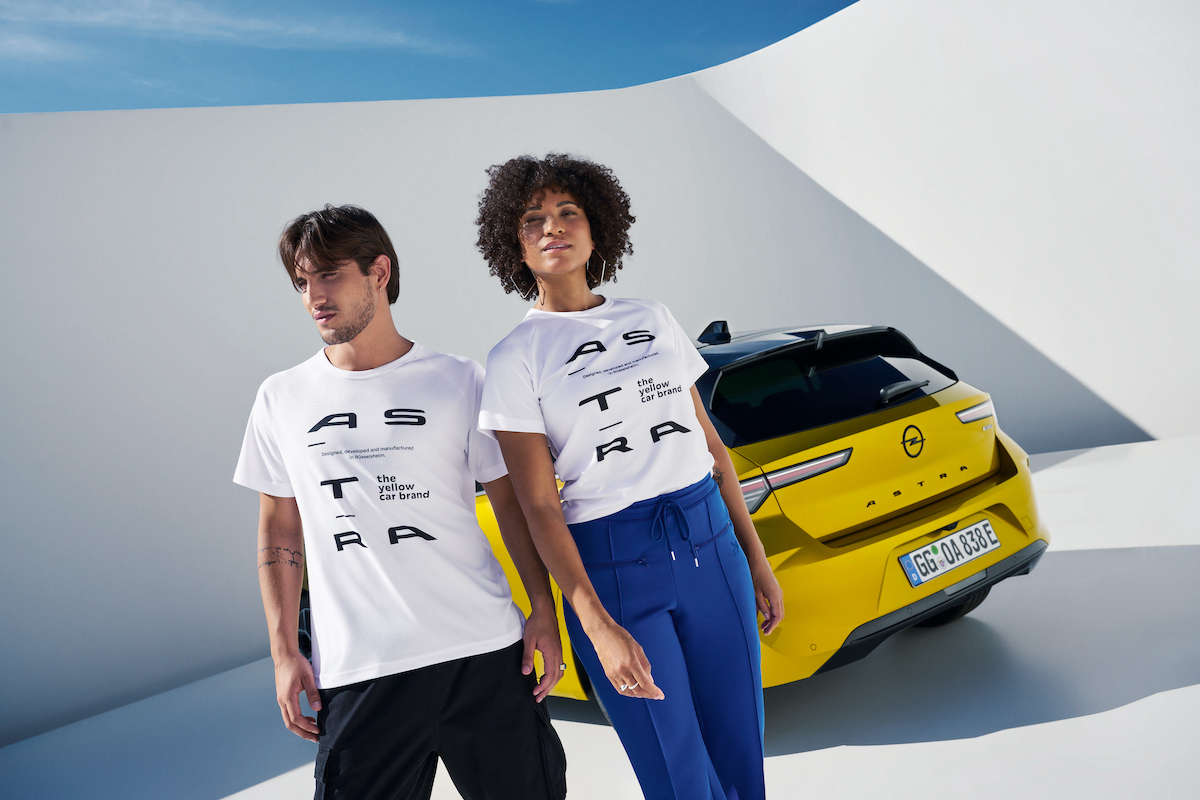 Opel: presenta la  Astra Collection