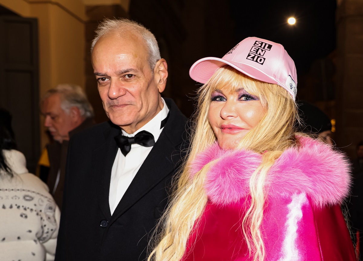 Scala, la prima volta di Giorgia Meloni. Applausi per Segre e Mattarella. FOTO Scala, la prima volta di Giorgia Meloni. Applausi per Segre e Mattarella. FOTO