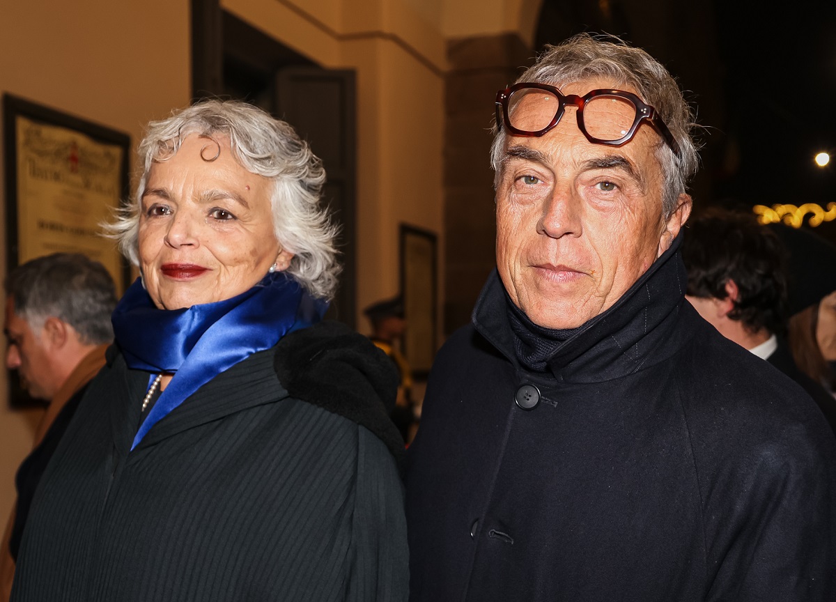 Scala, la prima volta di Giorgia Meloni. Applausi per Segre e Mattarella. FOTO Scala, la prima volta di Giorgia Meloni. Applausi per Segre e Mattarella. FOTO