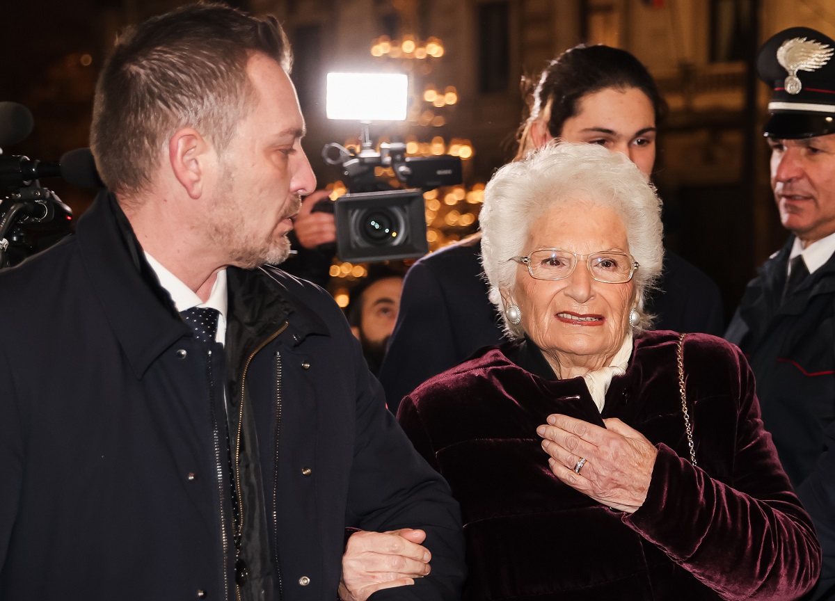 Scala, tredici minuti di applausi e fiori al termine del Godunov. FOTO
