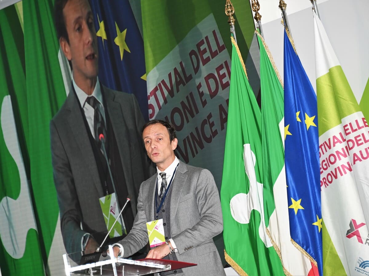 L’Italia delle Regioni le sfide del futuro uniti a Milano. L’Italia delle Regioni le sfide del futuro uniti a Milano.