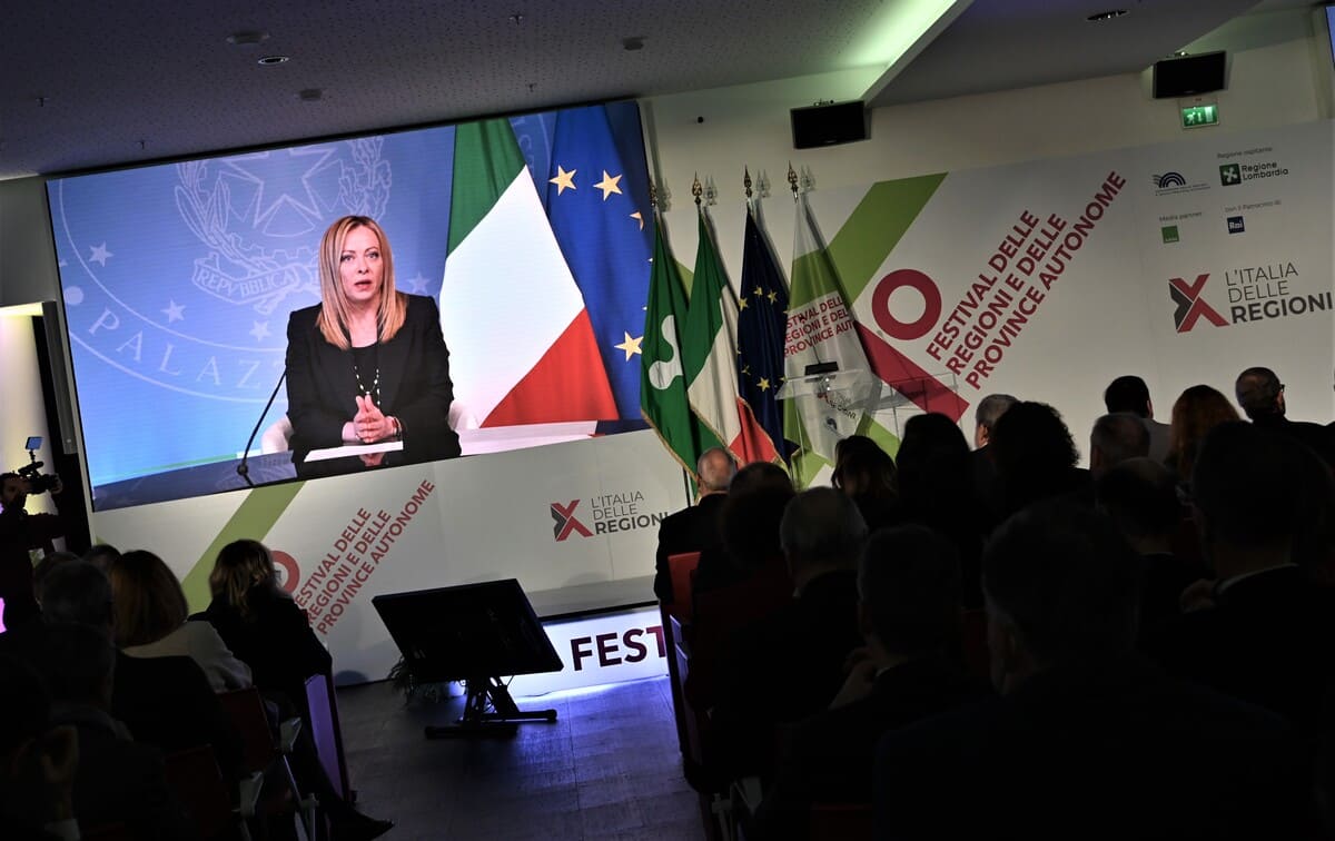 L’Italia delle Regioni le sfide del futuro uniti a Milano. L’Italia delle Regioni le sfide del futuro uniti a Milano.