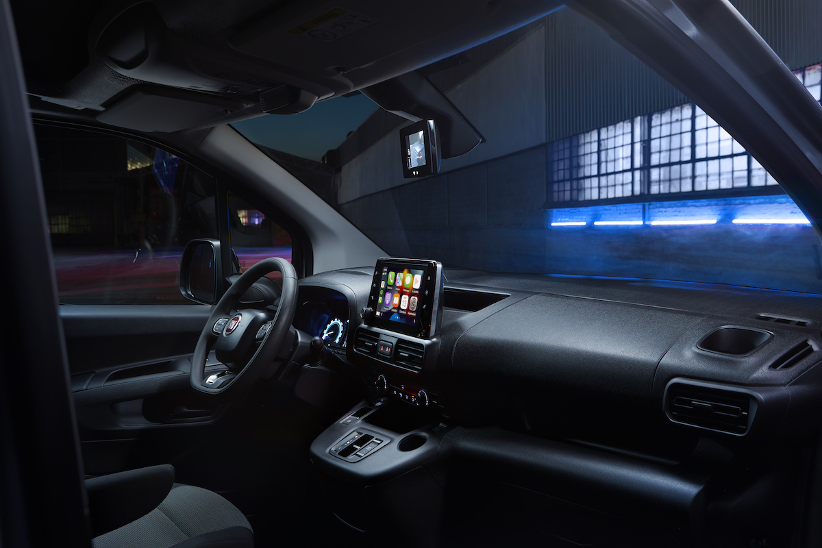 Debutta la quinta generazione di Doblo, anche elettrico Debutta la quinta generazione di Doblo, anche elettrico