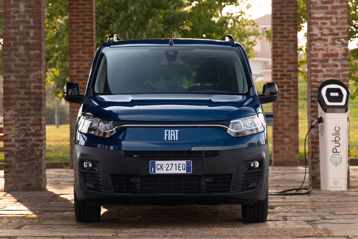 Debutta la quinta generazione di Doblo, anche elettrico Debutta la quinta generazione di Doblo, anche elettrico