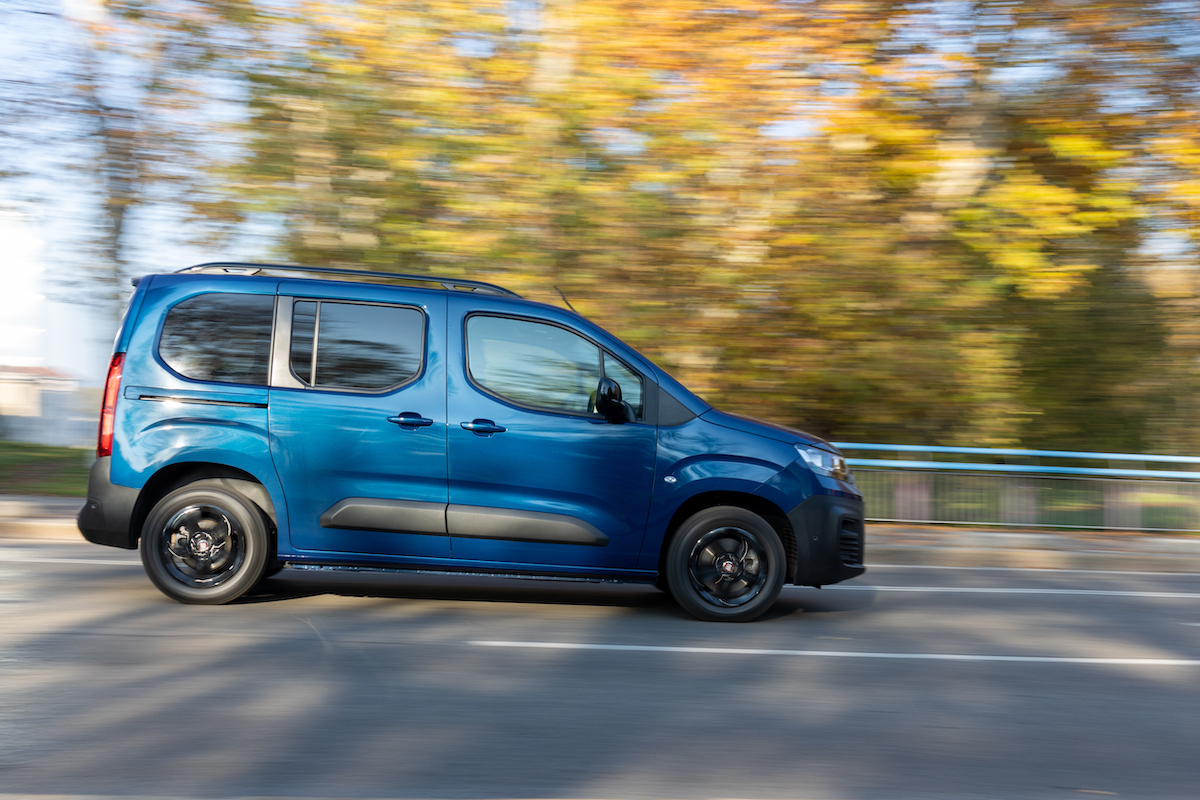 Debutta la quinta generazione di Doblo, anche elettrico Debutta la quinta generazione di Doblo, anche elettrico