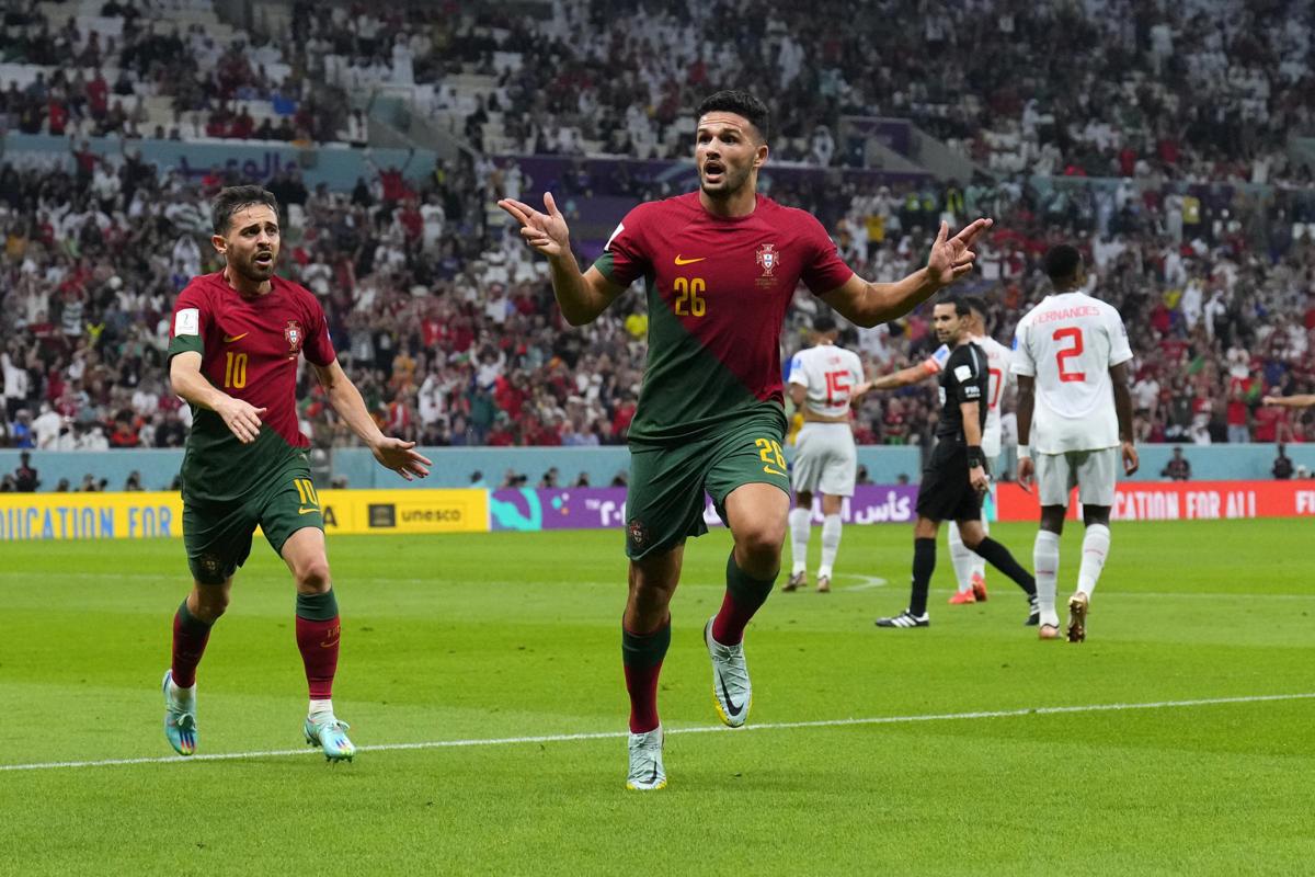 Chi è Gonçalo Ramos, sostituto di Ronaldo: lo “stregone” che ha fatto 3 gol in Portogallo-Svizzera