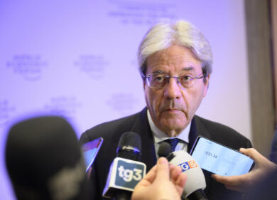 Italia prima per evasione Iva. L’Europa porta il tetto al contante a 10mila€