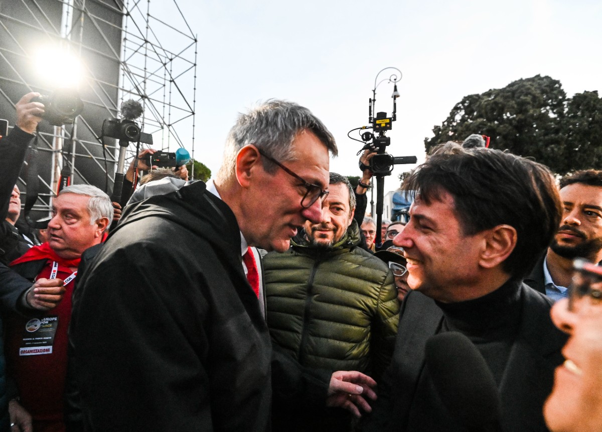 Conte-Landini, nasce l’asse contro la manovra. Il M5S “frega” il Pd (nel caos)