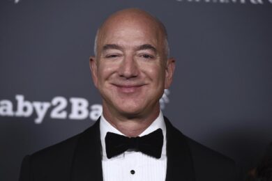 Juventus, dopo Apple spunta Amazon. Bezos interessato al club: il punto
