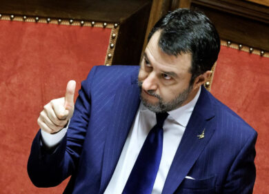 Regione, Salvini conferma le espulsioni. I ribelli: “Sosteniamo Fontana”