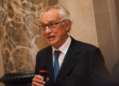 Bazoli: “Consigliai il Milan a Berlusconi. La P2 provò a ostacolarmi”