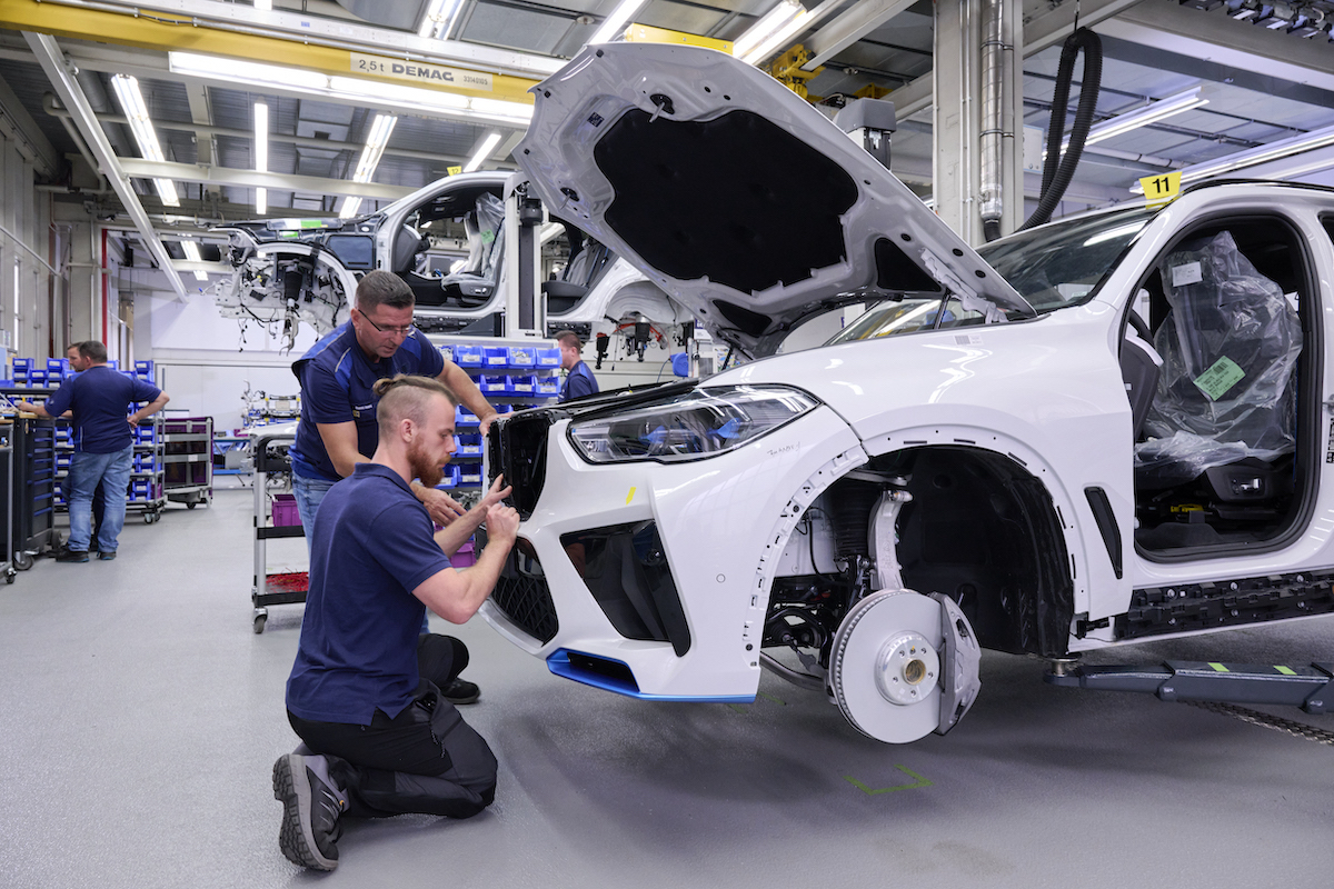 BMW inizia la produzione in piccola serie della iX5 Hydrogen BMW inizia la produzione in piccola serie della iX5 Hydrogen