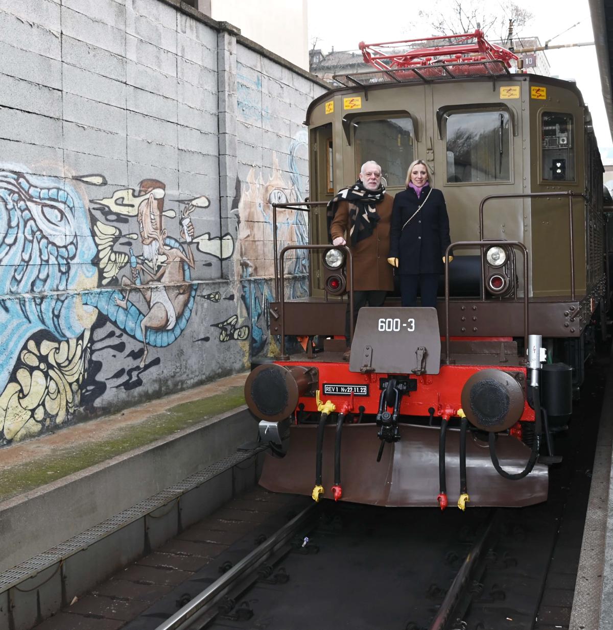 Il treno storico FNM per gli auguri di Natale Il treno storico FNM per gli auguri di Natale